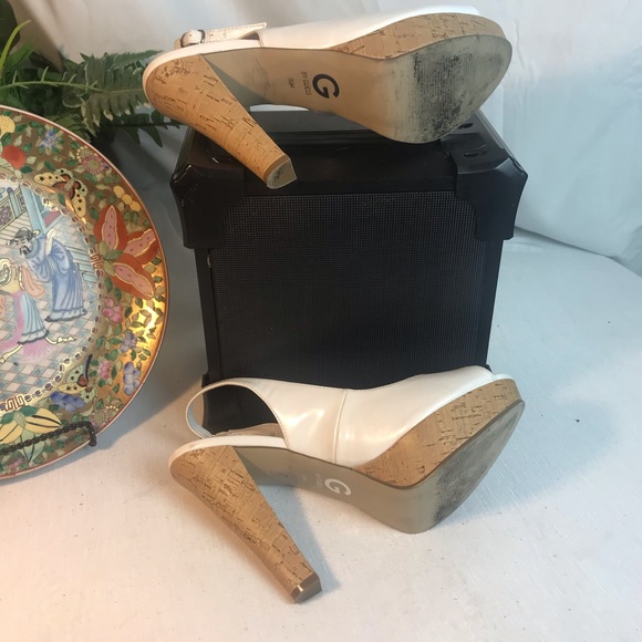 G by Guess white platform cork soles  strap shoes - Picture 8 of 8